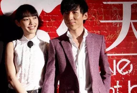 从白百合出轨事件,告诉你为什么要参加IT培训!